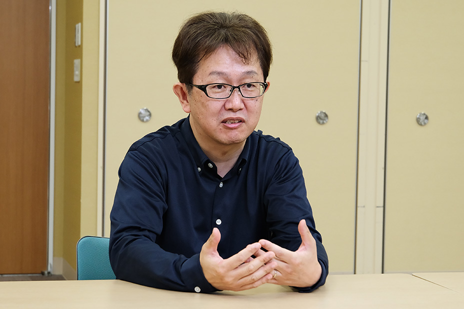 情報マネジメント課 課長 千葉 美洋 様