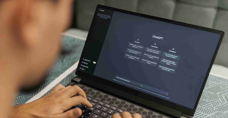LLM（大規模言語モデル）の代表的な種類と特徴