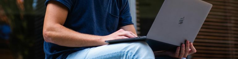 生成AIの活用事例を紹介！業界別の事例や導入の成功ポイントを解説