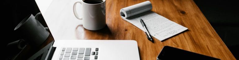 教師なし学習とは？主な種類や活用事例、メリット・注意点などを解説