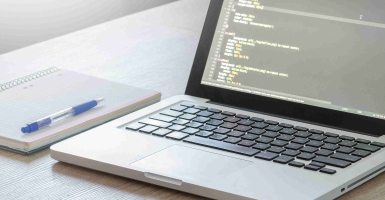 生成AIの活用で注意すべきこと