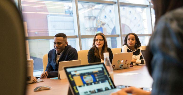 企業がDX化を推進するための具体的な流れ・手順