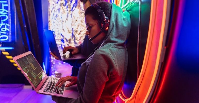 メールによる情報漏えいを防ぐための対策