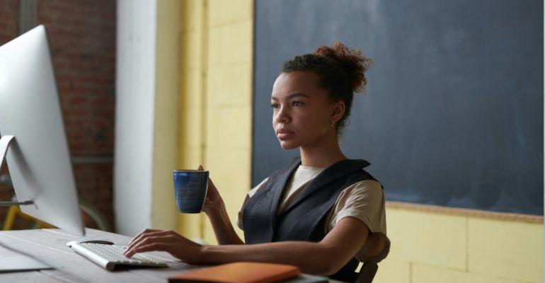 企業でDXの内製化を進める手順